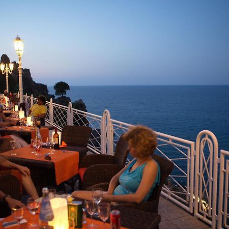 Hotel Kalura Чефалу Ресторан фото