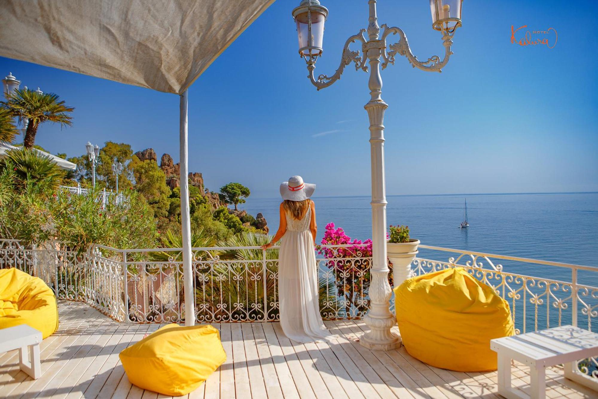 Hotel Kalura Чефалу Экстерьер фото