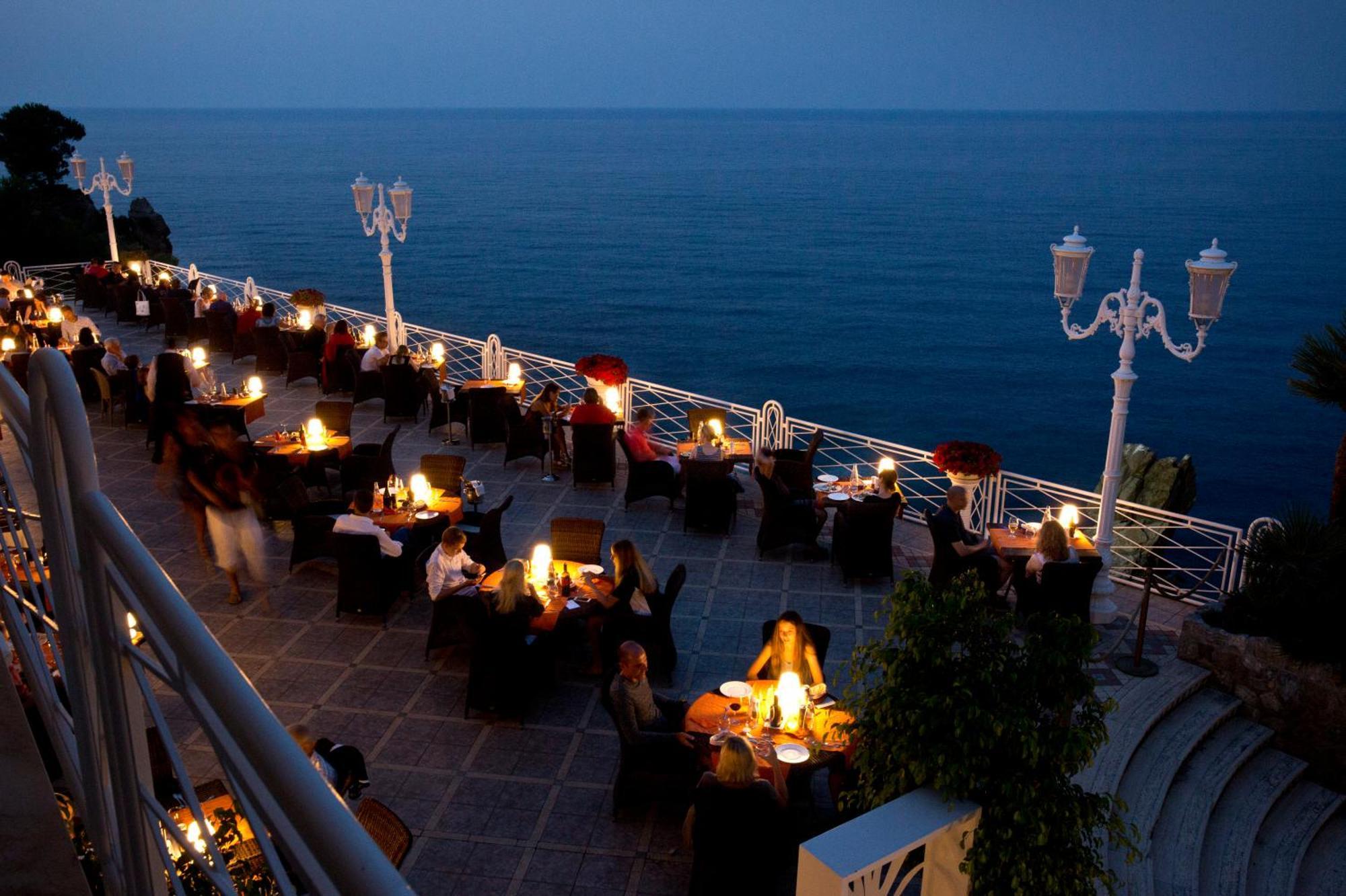 Hotel Kalura Чефалу Экстерьер фото