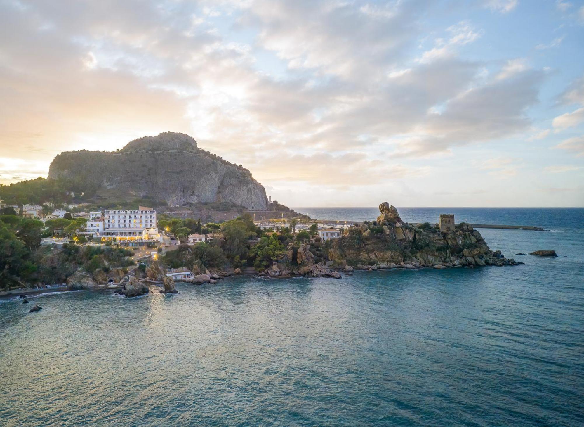 Hotel Kalura Чефалу Экстерьер фото