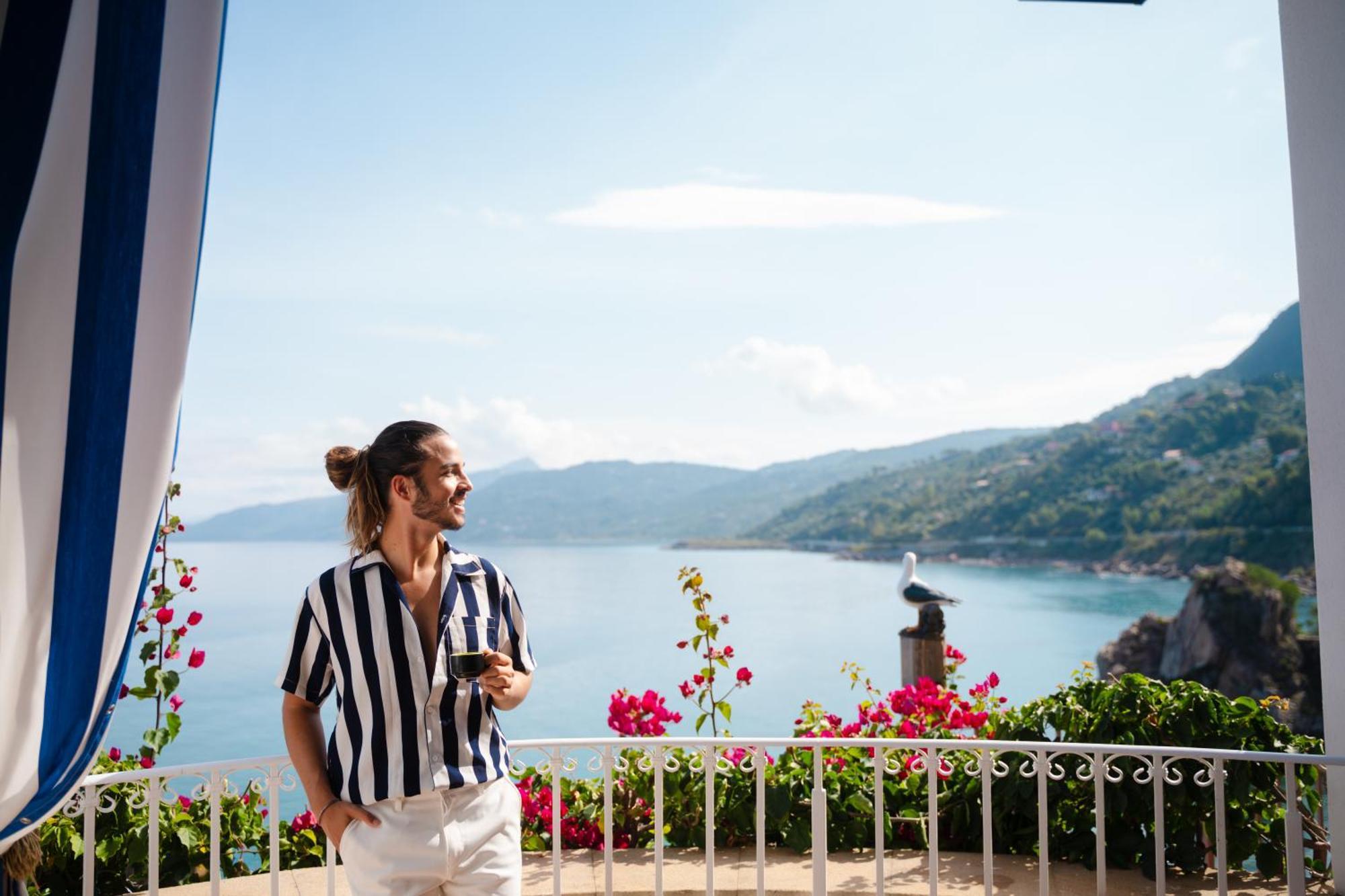 Hotel Kalura Чефалу Экстерьер фото